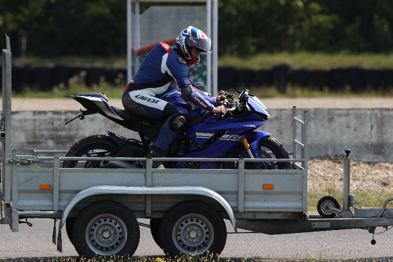 /Archiv-2018/44 06.08.2018 Dunlop Moto Ride and Test Day  ADR/Strassenfahrer-Sportfahrer grün/11